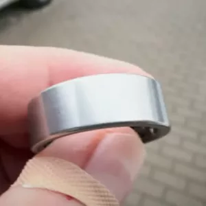 Ultrahuman Ring Air Outside Showing its sheen