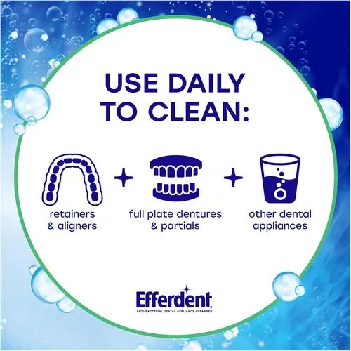 Daily cleaning with Efferdent tablets